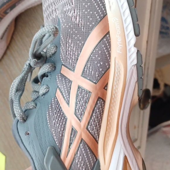 Asics Gel KAYANO 26 WOMENS SZ 8.5 RUNNING SHOES - Picture 7 of 10